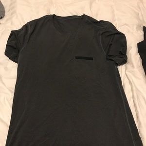 Men’s lululemon active shirt